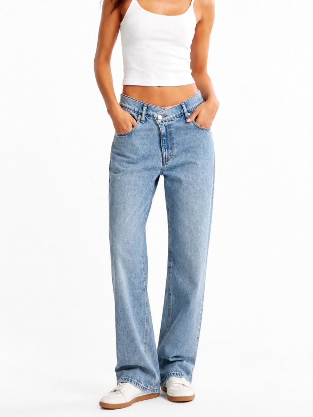 Abercrombie 90s Straight Ultra High Rise Jeans Light Wash Size 28